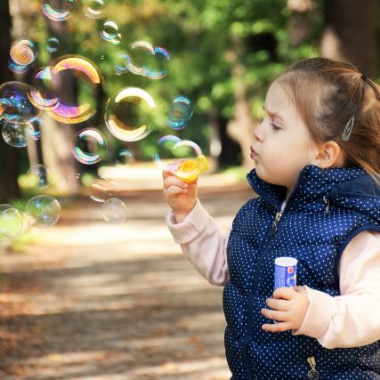 kid, soap bubbles, girl-1241817.jpg